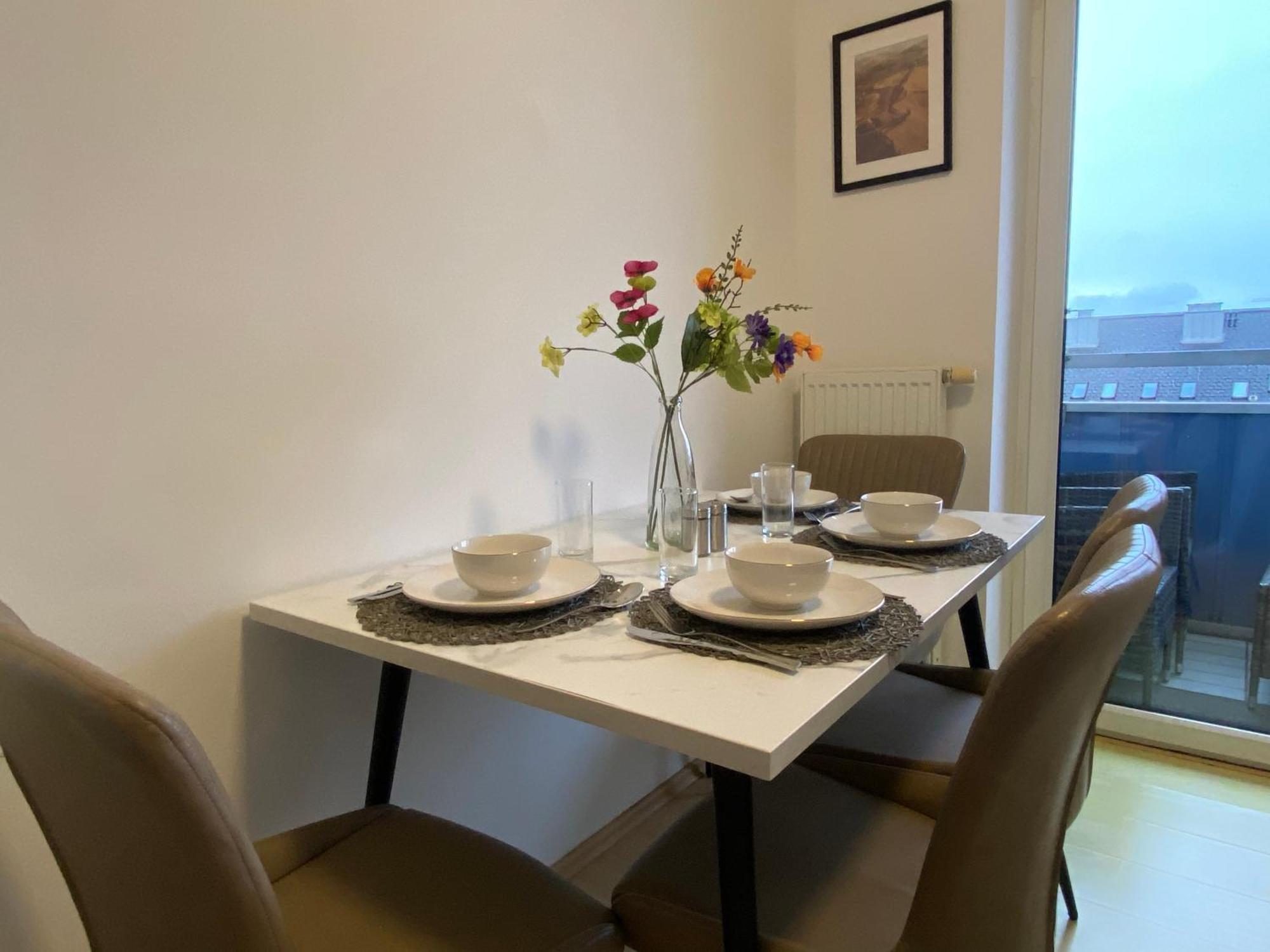 Moderne Wohnung Naehe Hauptbahnhof Linz Buitenkant foto